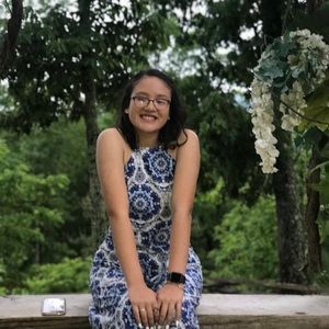 Meet your Posher, Andrea